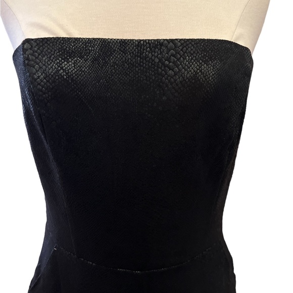 NWT Sophie & Kate Snake Skin Strapless Romper - Picture 3 of 11